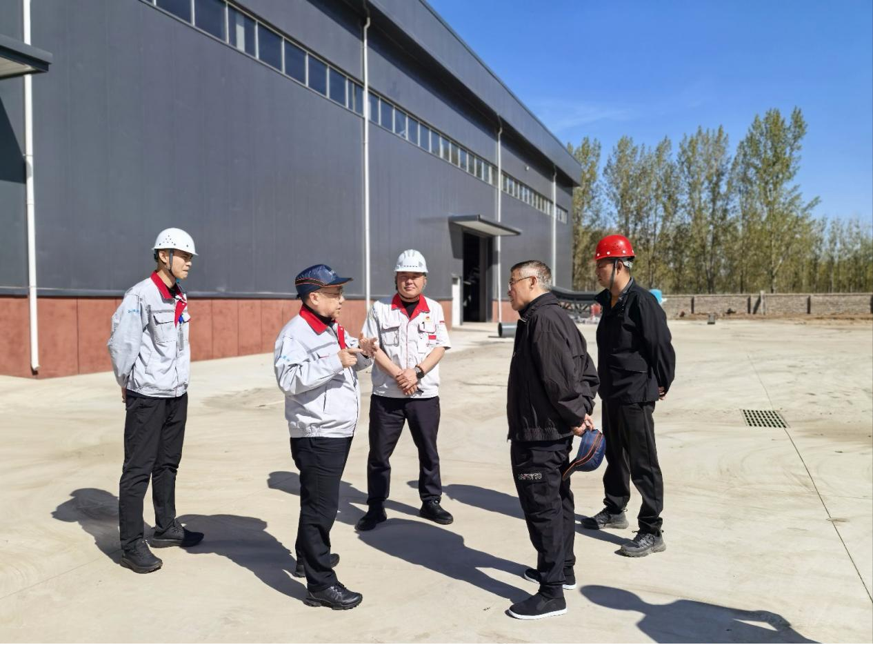 筑牢安全防線 情暖堅守初心 ——華翔集團黨委書記、董事長王春翔深入工廠開展慰問巡查工作